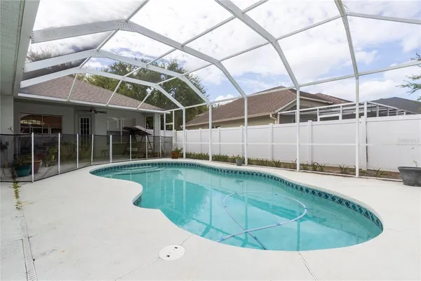 $490,000 | 1812 Flower Branch Way, Valrico, FL 33594
