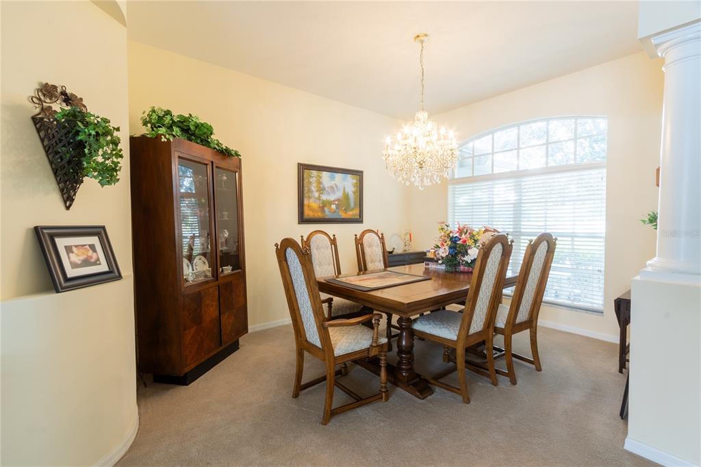 1812 Flower Branch Way Valrico, FL 33594 - Photo 5 of 42