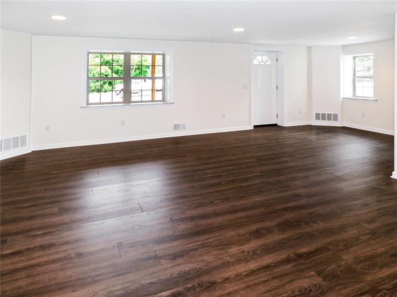 2202 Old Butler Road New Castle, PA 16101 - Photo 5 of 17