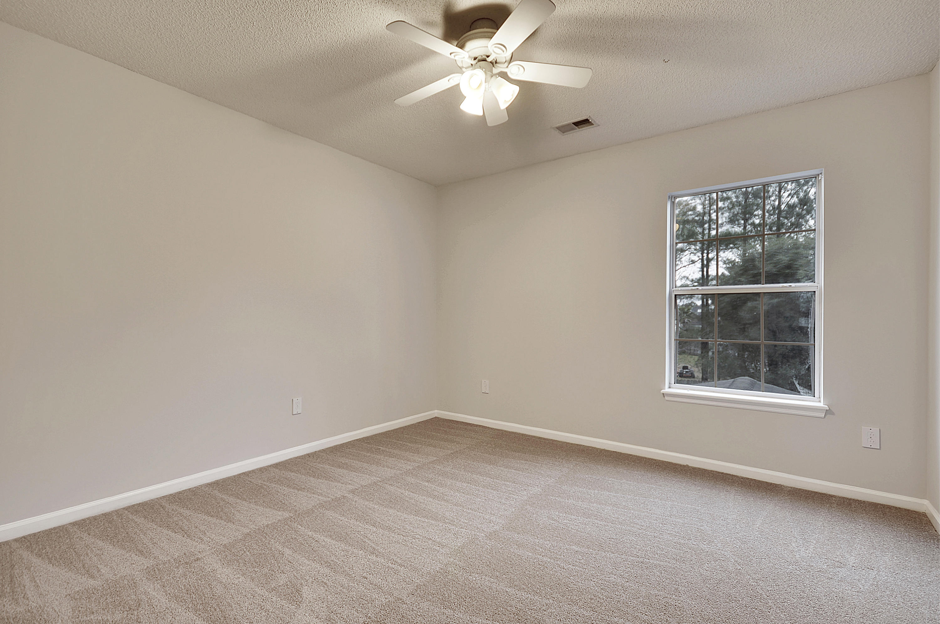 260 Tall Pines Road Ladson, SC 29456 - Photo 24 of 35 DSC_0189_DSC_0195 copy