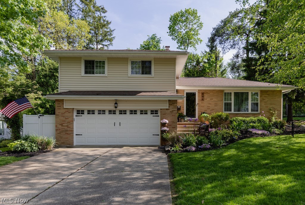 996 Newport Road Akron, OH 44303 - Photo 1 of 30 Gallery Image 1
