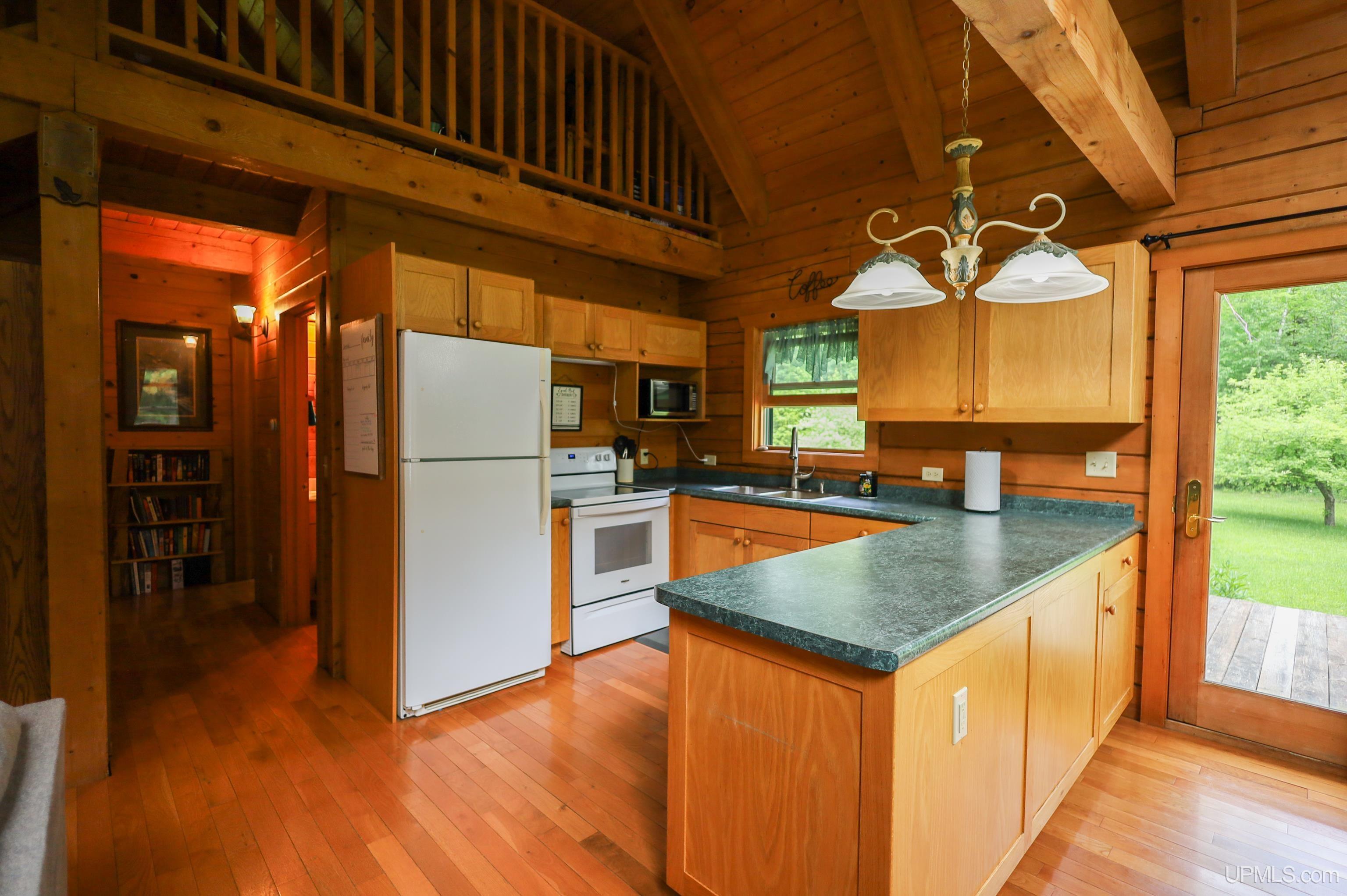 116 North Carlshend Road Skandia, MI 49885 - Photo 10 of 45