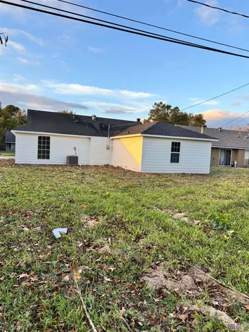 $1,975 | 1835 General Cleburne Avenue, Baton Rouge, LA 70810
