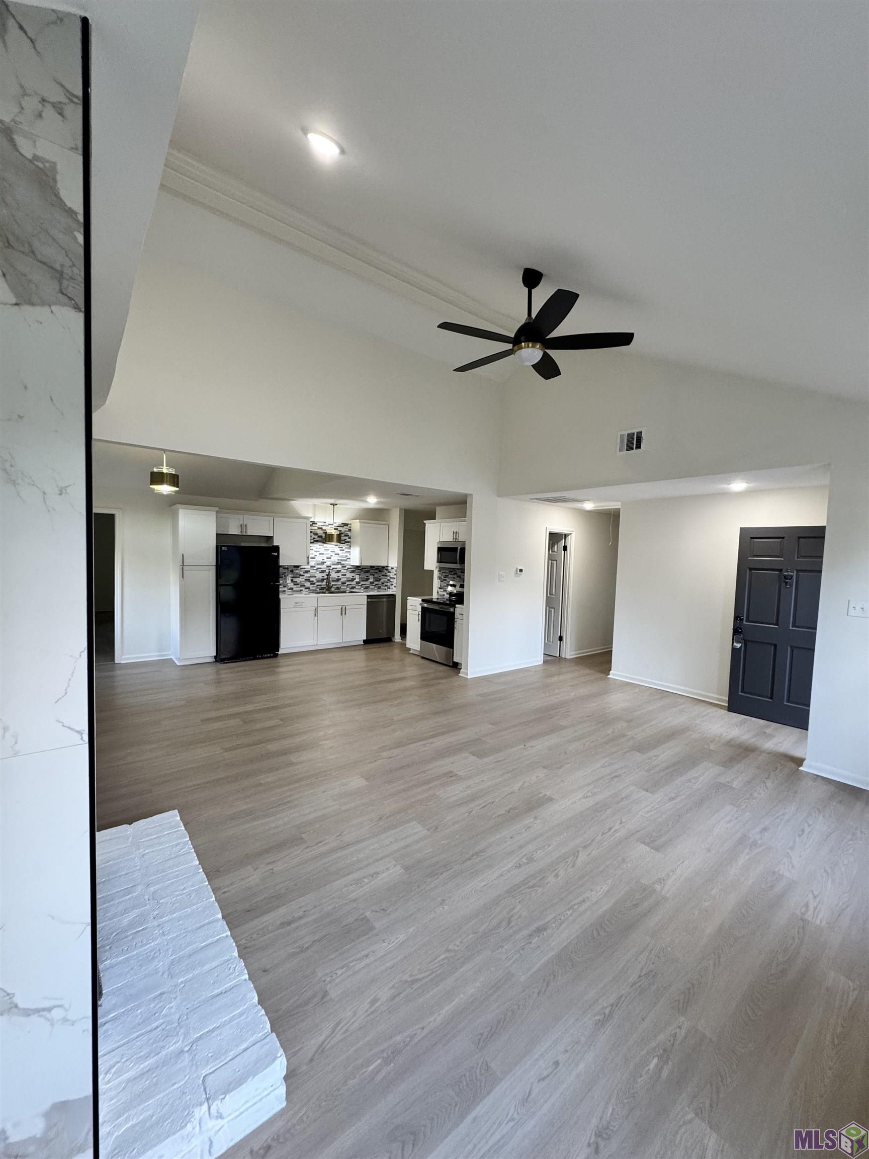 1835 General Cleburne Avenue Baton Rouge, LA 70810 - Photo 3 of 29