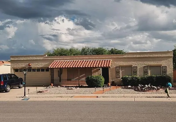 $1,795 | 101 West Calle Montana Jack, Green Valley, AZ 85614