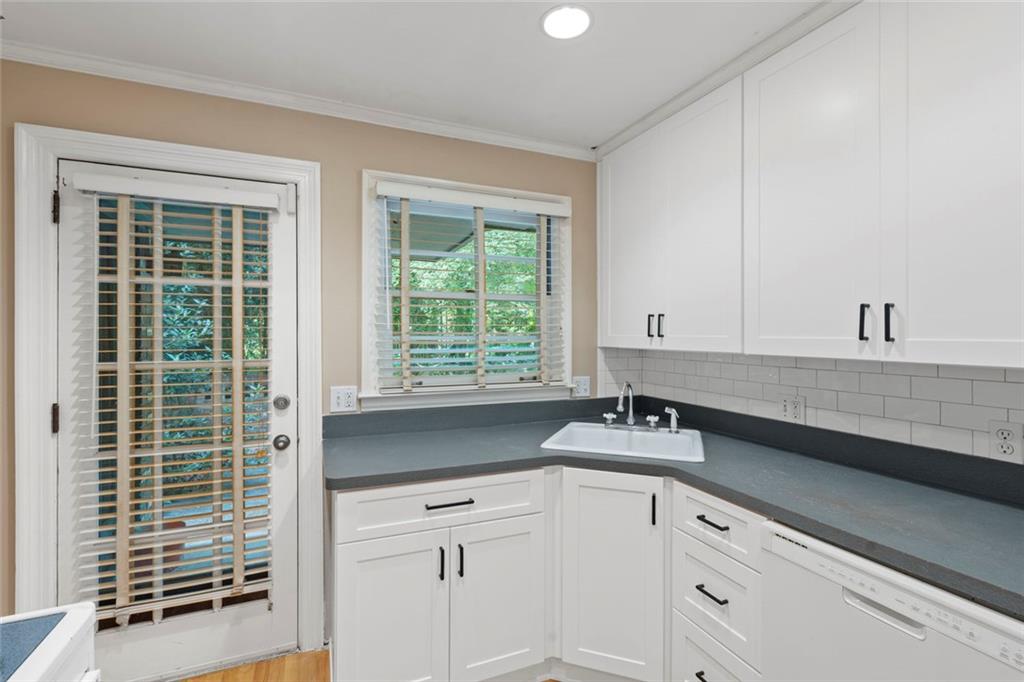 129 Parkside Circle Decatur, GA 30030 - Photo 37 of 62