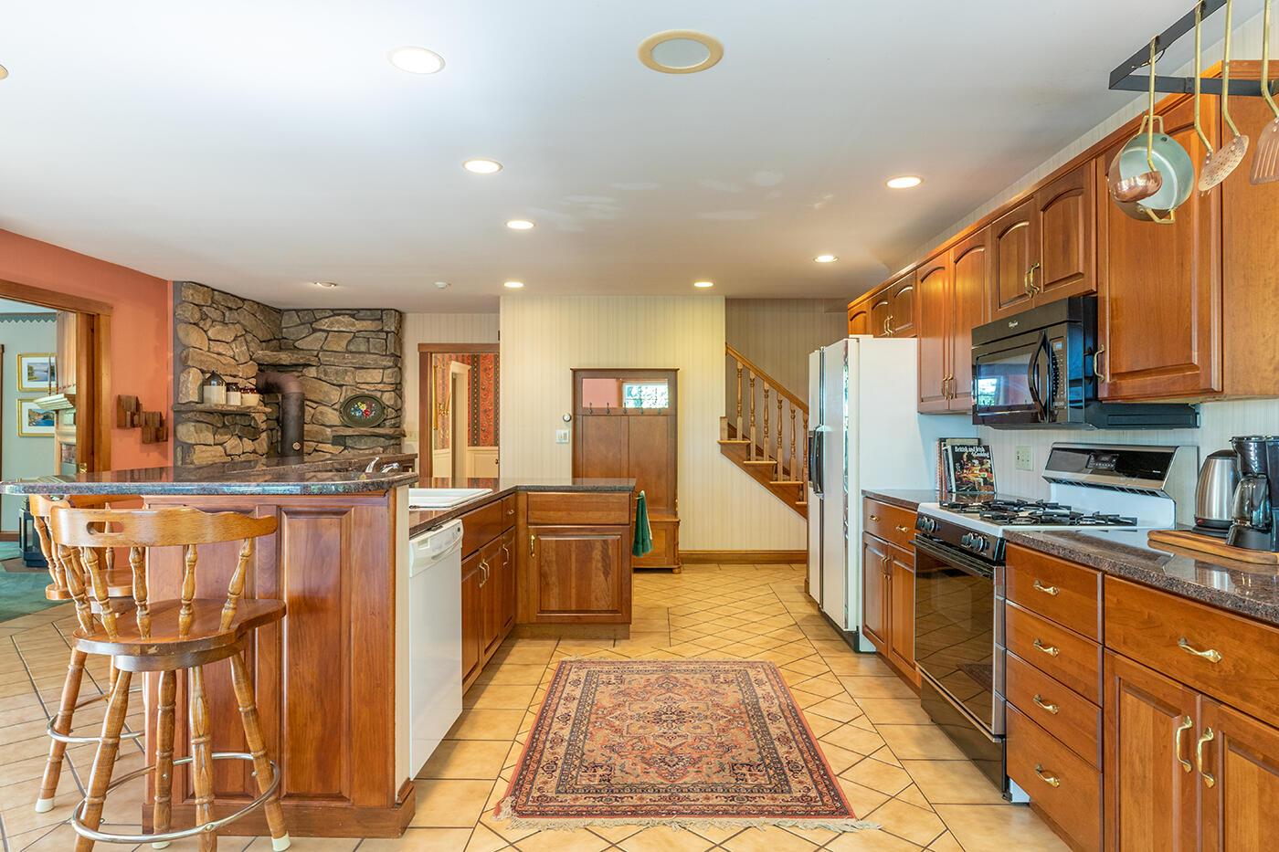 26 Victoria Road Camden, ME 04843 - Photo 13 of 59 IMG_3569