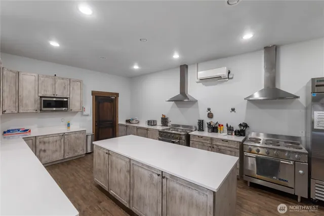 a view of outdoor space with city view