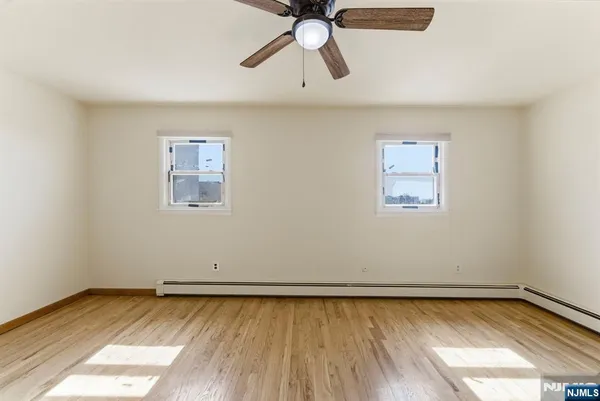 $2,900 | 370 Henry Street, Unit 2, Fairview, NJ 07022