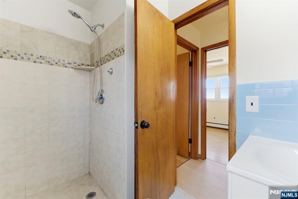 370 Henry Street, Unit 2 Fairview, NJ 07022 - Photo 16 of 23