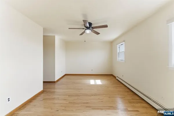 $2,900 | 370 Henry Street, Unit 2, Fairview, NJ 07022