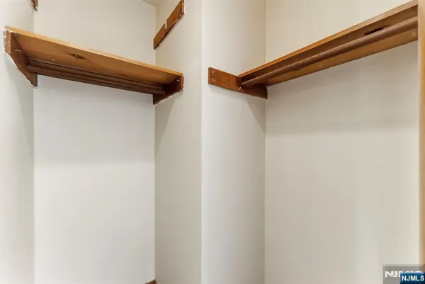 $2,900 | 370 Henry Street, Unit 2, Fairview, NJ 07022