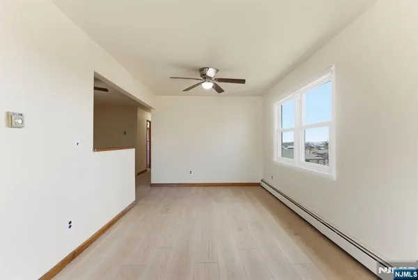 $2,900 | 370 Henry Street, Unit 2, Fairview, NJ 07022