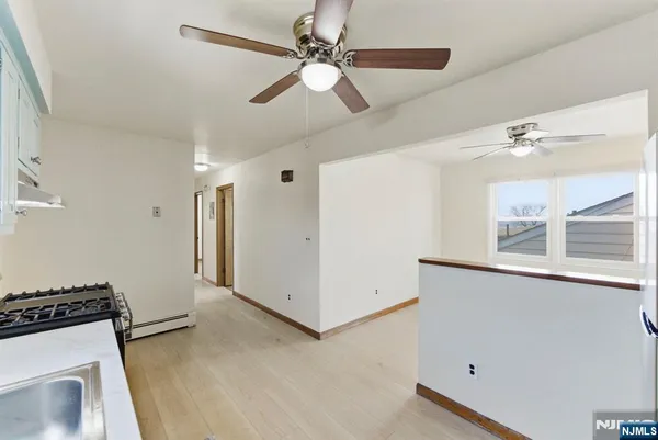 $2,900 | 370 Henry Street, Unit 2, Fairview, NJ 07022