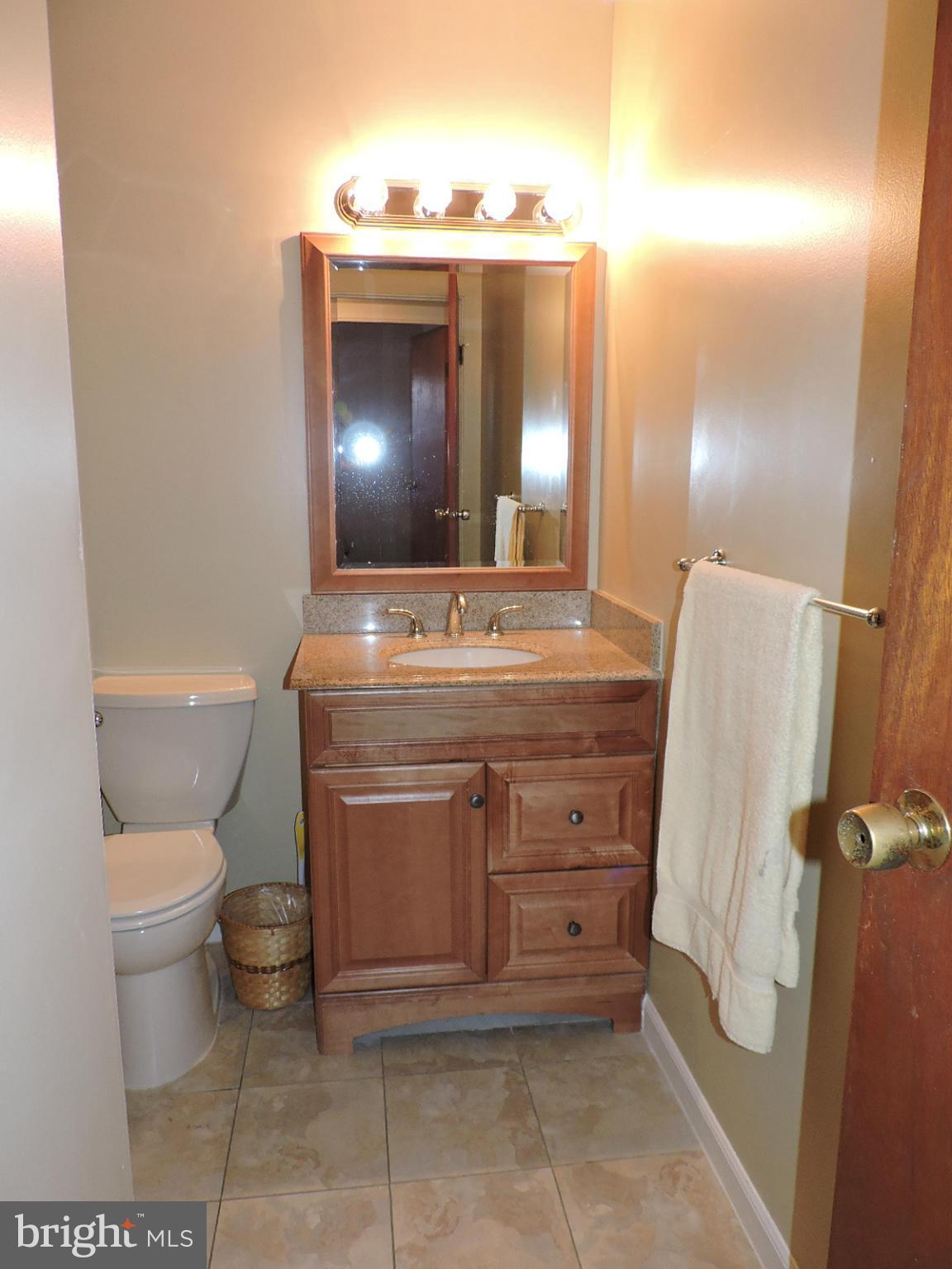 606 Poplar Road Sterling, VA 20164 - Photo 11 of 24 Full Bath with Maple Vanity