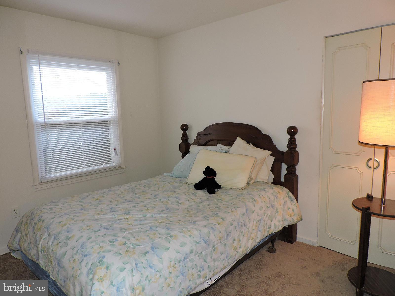 606 Poplar Road Sterling, VA 20164 - Photo 12 of 24 Bedroom 2