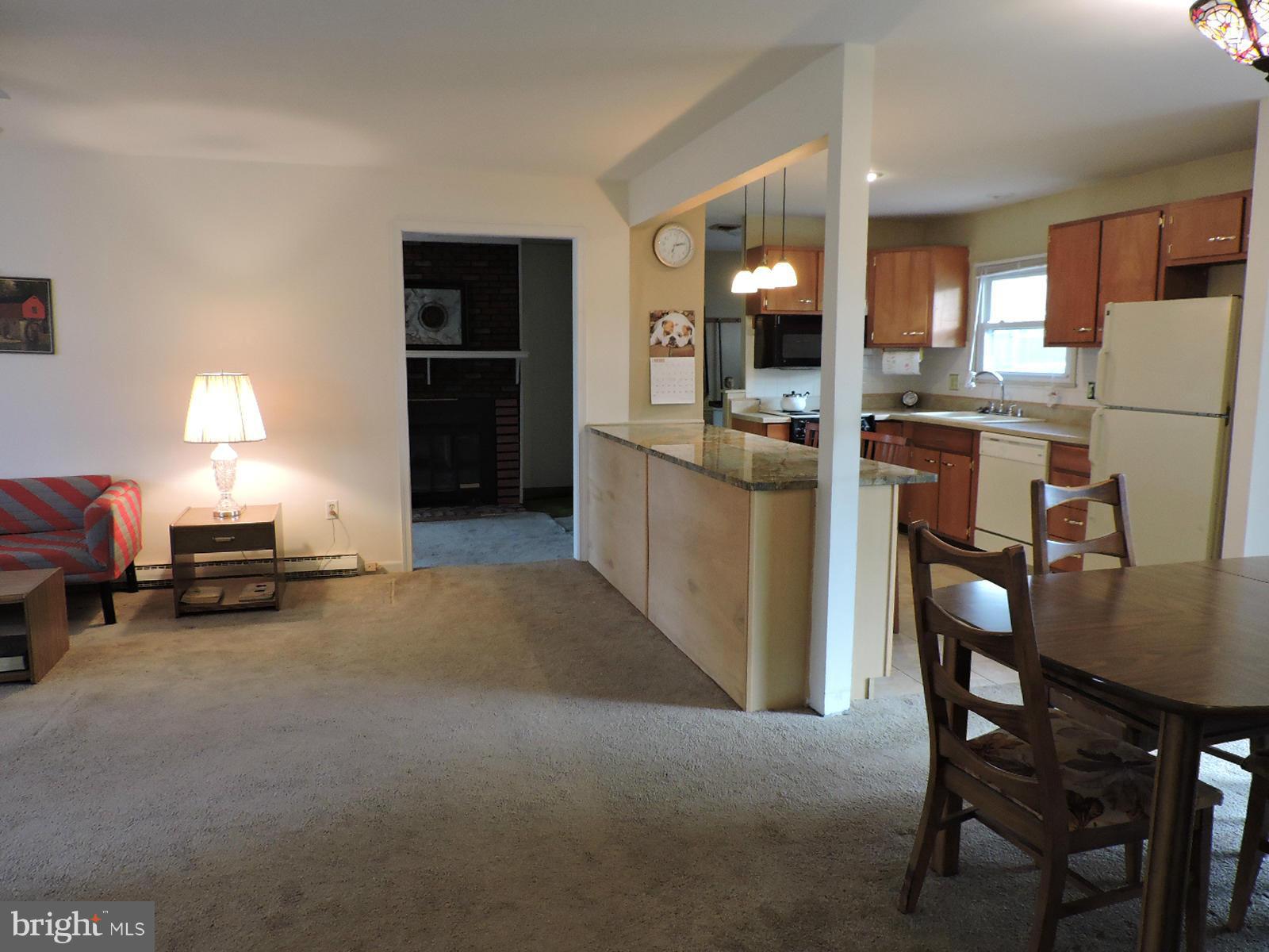 606 Poplar Road Sterling, VA 20164 - Photo 6 of 24 Interior