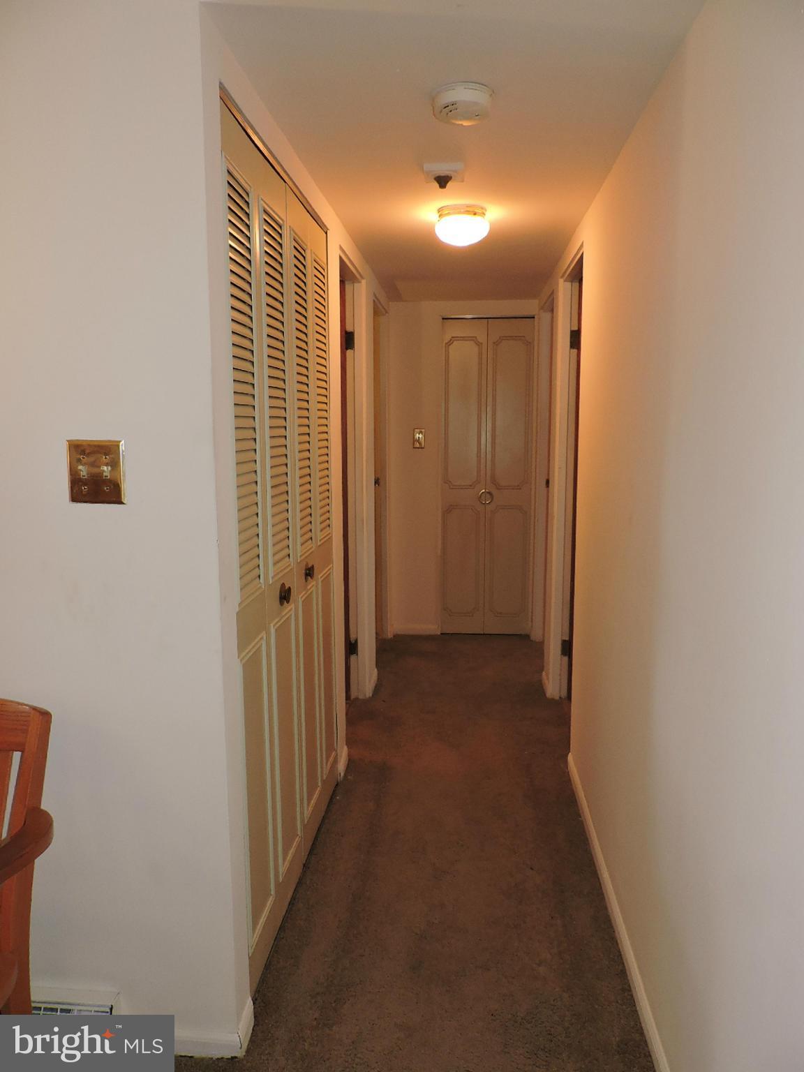 606 Poplar Road Sterling, VA 20164 - Photo 8 of 24 Hallway to Bedroom wing