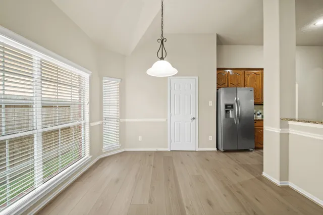 $2,800 | 1915 Stable Stone Lane, Pearland, TX 77581