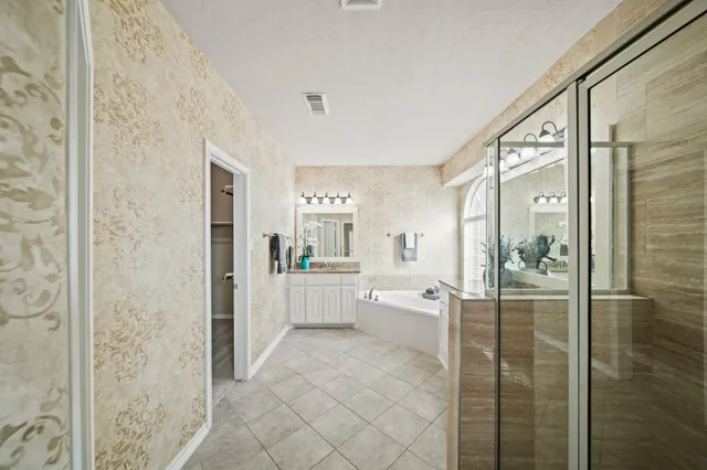 $2,800 | 1915 Stable Stone Lane, Pearland, TX 77581