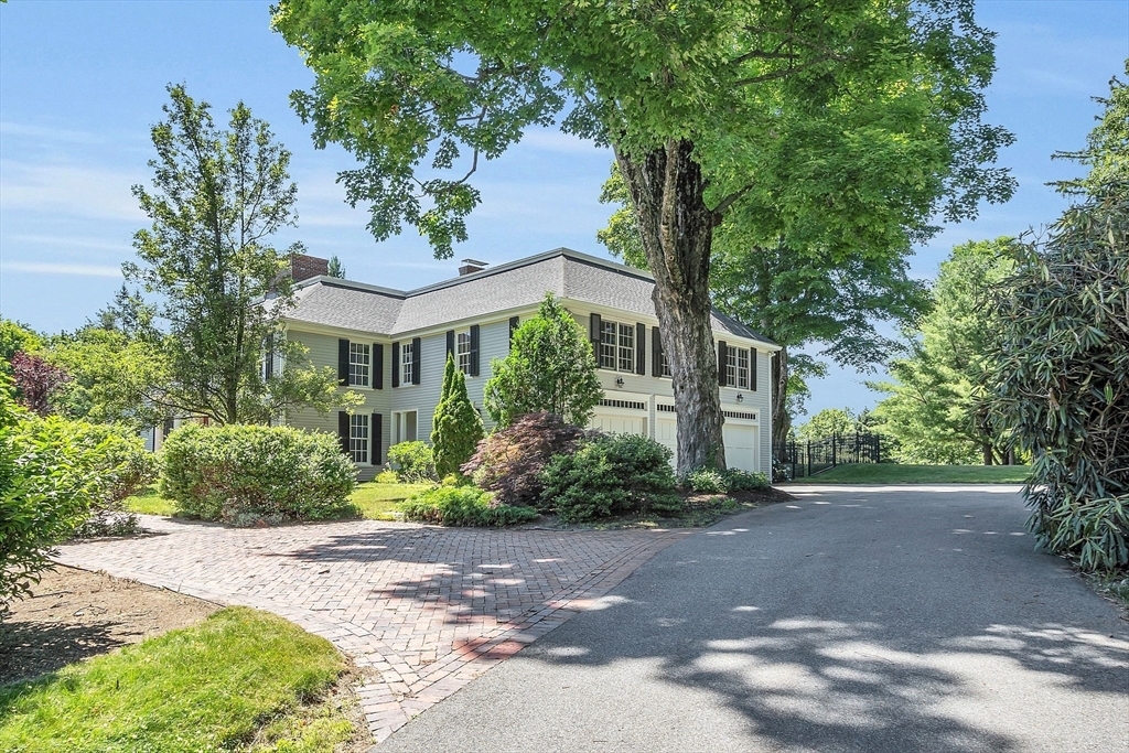 326 Great Pond Road North Andover, MA 01845 - Photo 3 of 42 Gallery Image 3