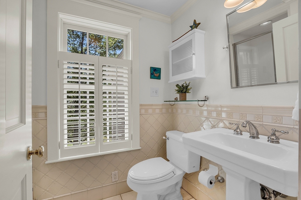 326 Great Pond Road North Andover, MA 01845 - Photo 37 of 42 Gallery Image 37