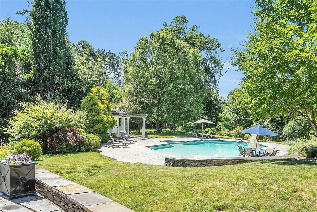 326 Great Pond Road North Andover, MA 01845 - Photo 39 of 42 Gallery Image 39