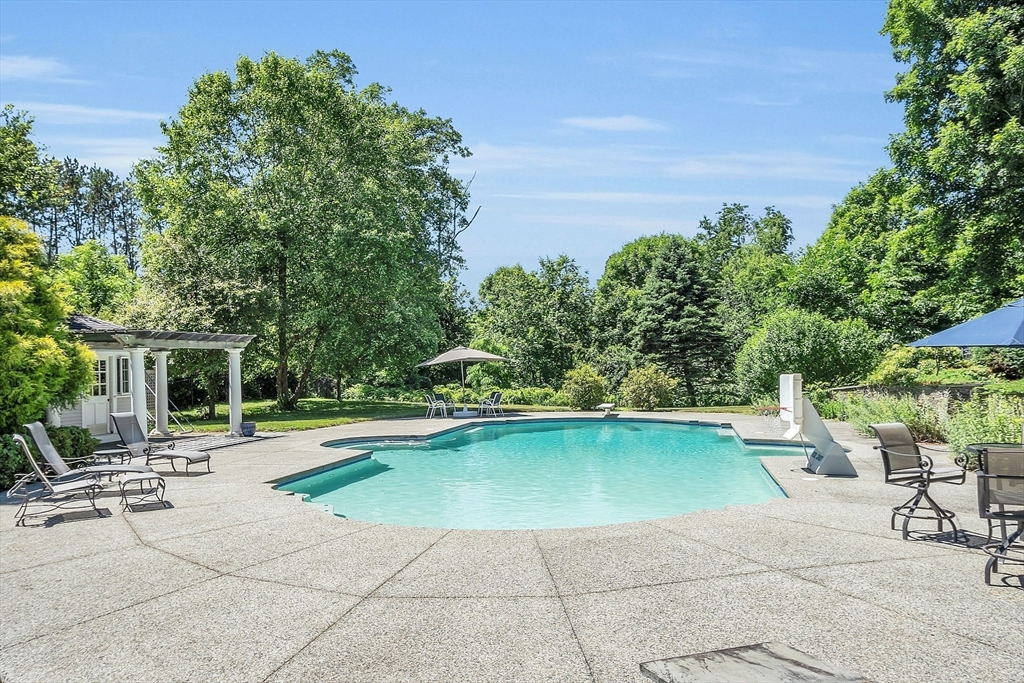 326 Great Pond Road North Andover, MA 01845 - Photo 40 of 42 Gallery Image 40