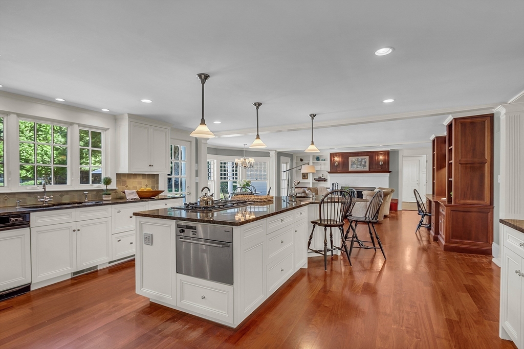 326 Great Pond Road North Andover, MA 01845 - Photo 5 of 42 Gallery Image 5