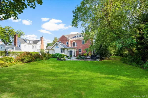 $2,195,000 | 80 Forest Avenue, New Rochelle, NY 10804