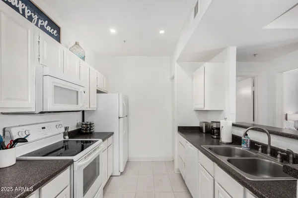 $275,000 | 13700 North Fountain Hills Boulevard, Unit 235, Fountain Hills, AZ 85268