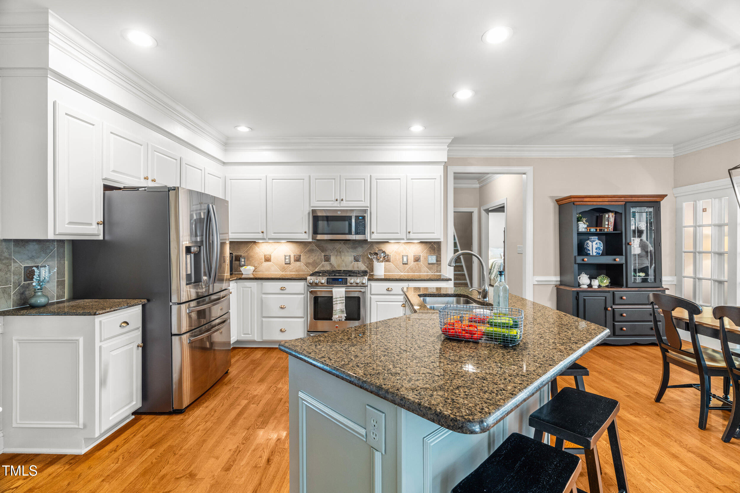 9404 Floral Ridge Court Raleigh, NC 27613 - Photo 13 of 60 Kitchen