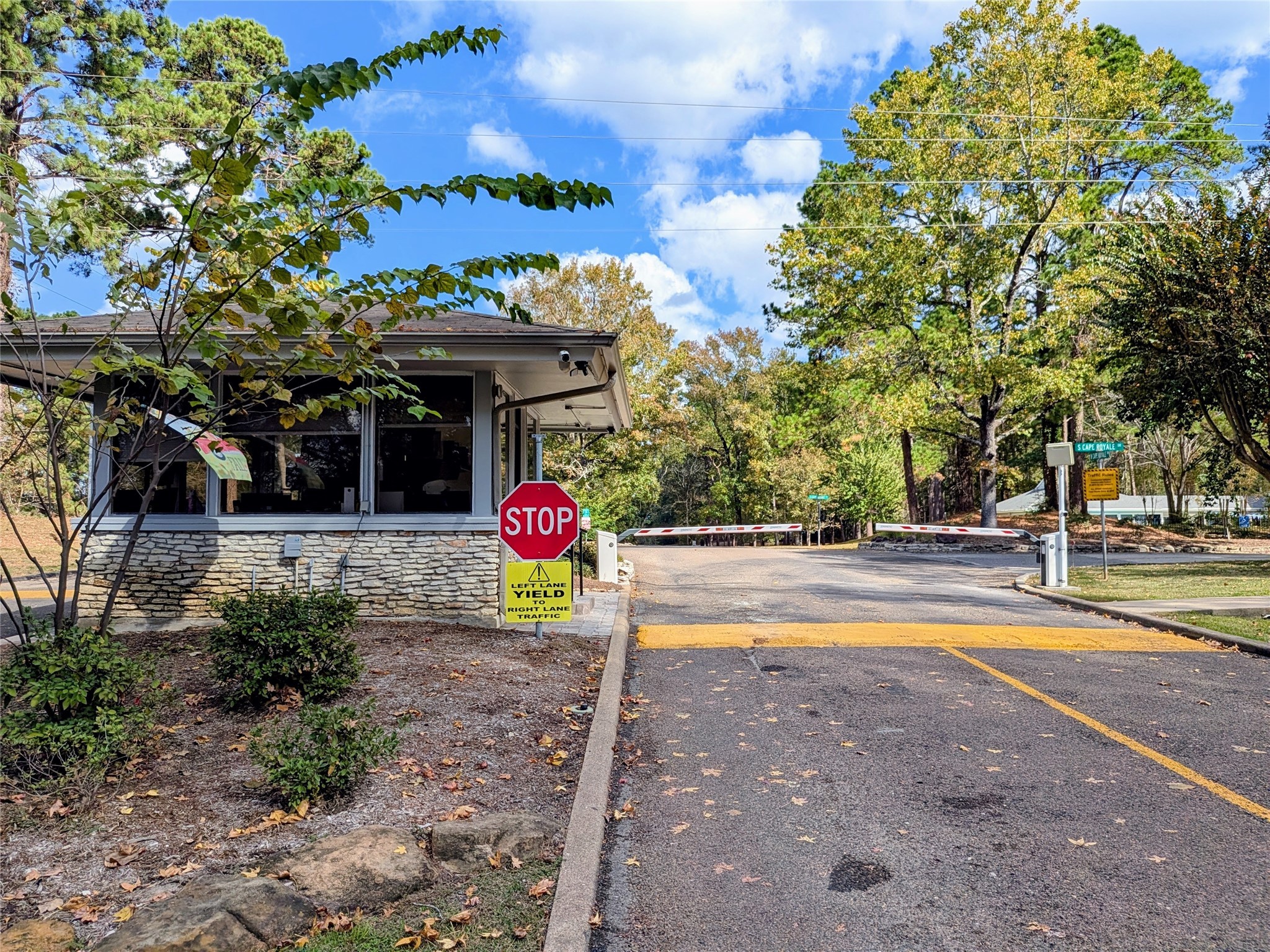 11 Castaway Lane Coldspring, TX 77331 - Photo 6 of 19