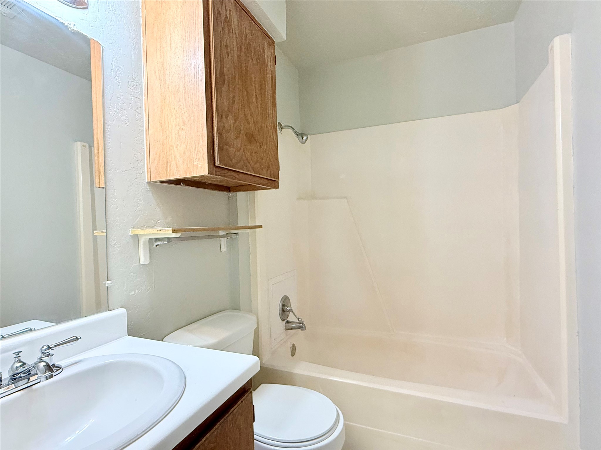 705 Ruth Court, Unit A Navasota, TX 77868 - Photo 12 of 14