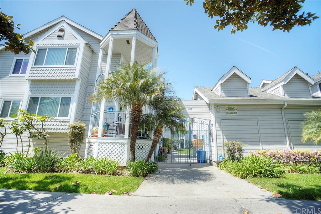 833 Magnolia Avenue Long Beach, CA 90813 - Photo 1 of 1