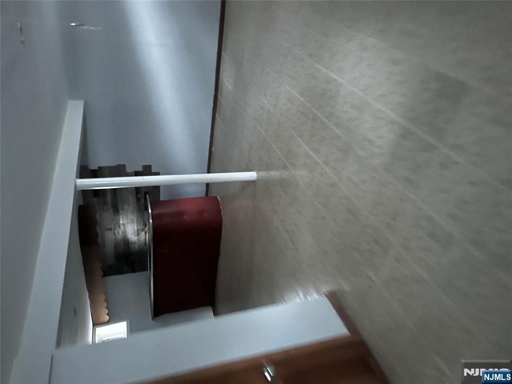 679 Midwood Road Ridgewood, NJ 07450 - Photo 14 of 17