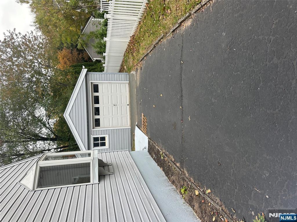 679 Midwood Road Ridgewood, NJ 07450 - Photo 15 of 17