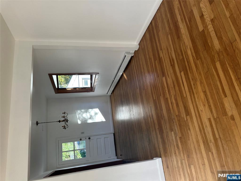 679 Midwood Road Ridgewood, NJ 07450 - Photo 4 of 17