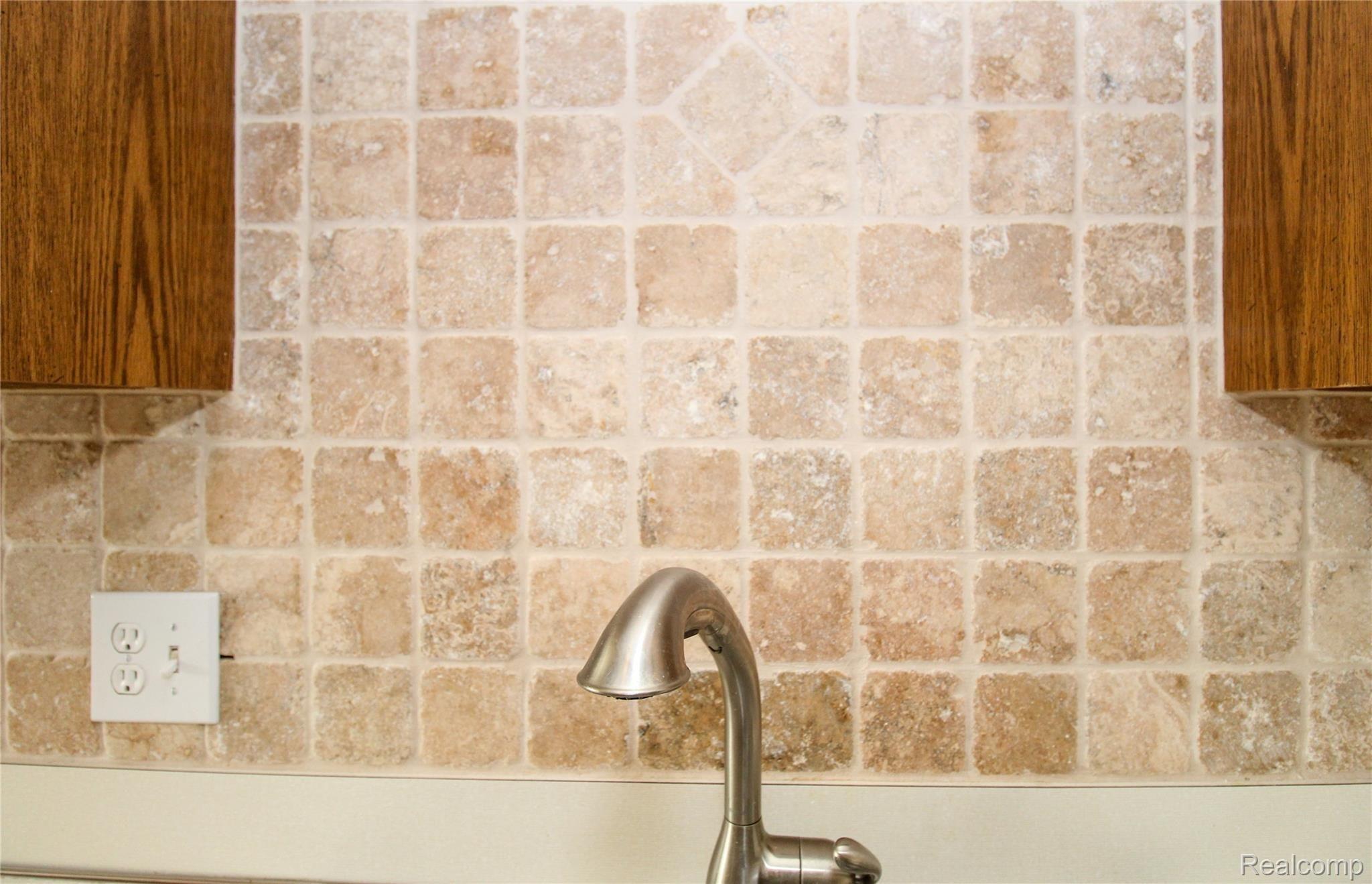 11451 Beaconsfield Road Washington, MI 48094 - Photo 8 of 19 Kitchen 5.jpg