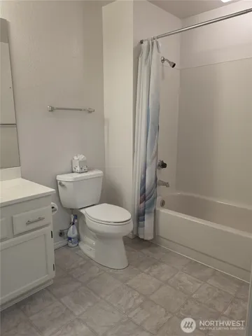 $425,000 | 3935 226th Place Southeast, Unit 313, Issaquah, WA 98029