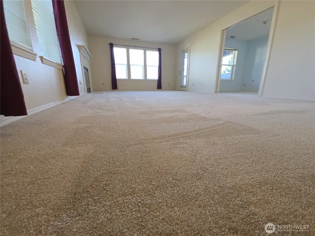 $425,000 | 3935 226th Place Southeast, Unit 313, Issaquah, WA 98029