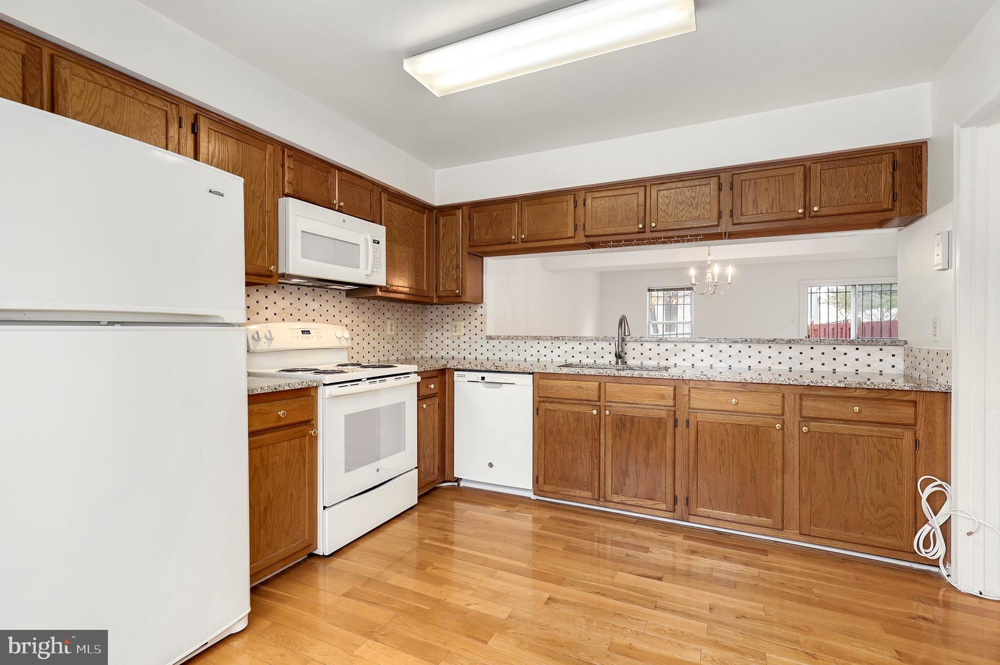 8594 Ritchboro Road District Heights, MD 20747 - Photo 4 of 34
