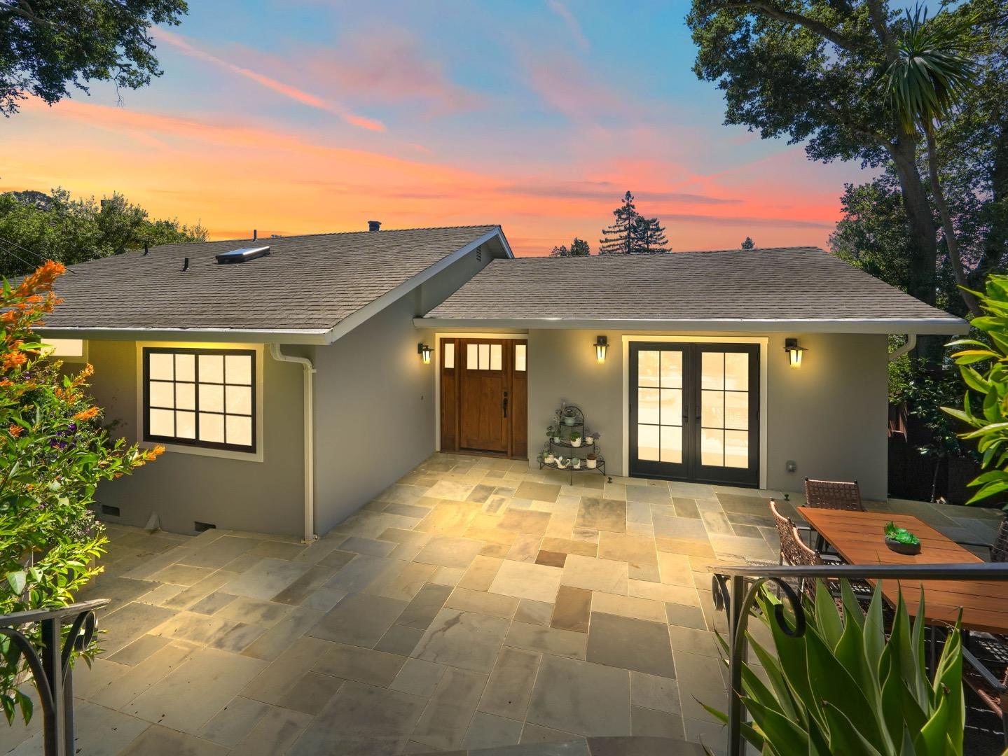 405 Glendale Road San Mateo, CA 94402 - Photo 3 of 81