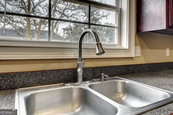 $299,900 | 118 Foxworth Trail, Nashville, GA 31639