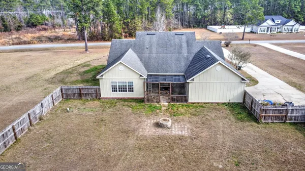 $299,900 | 118 Foxworth Trail, Nashville, GA 31639