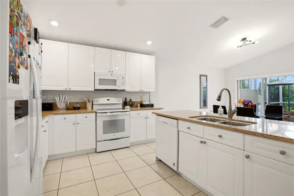 $3,600 | 6298 Harbour Chase Drive, Lake Worth, FL 33467