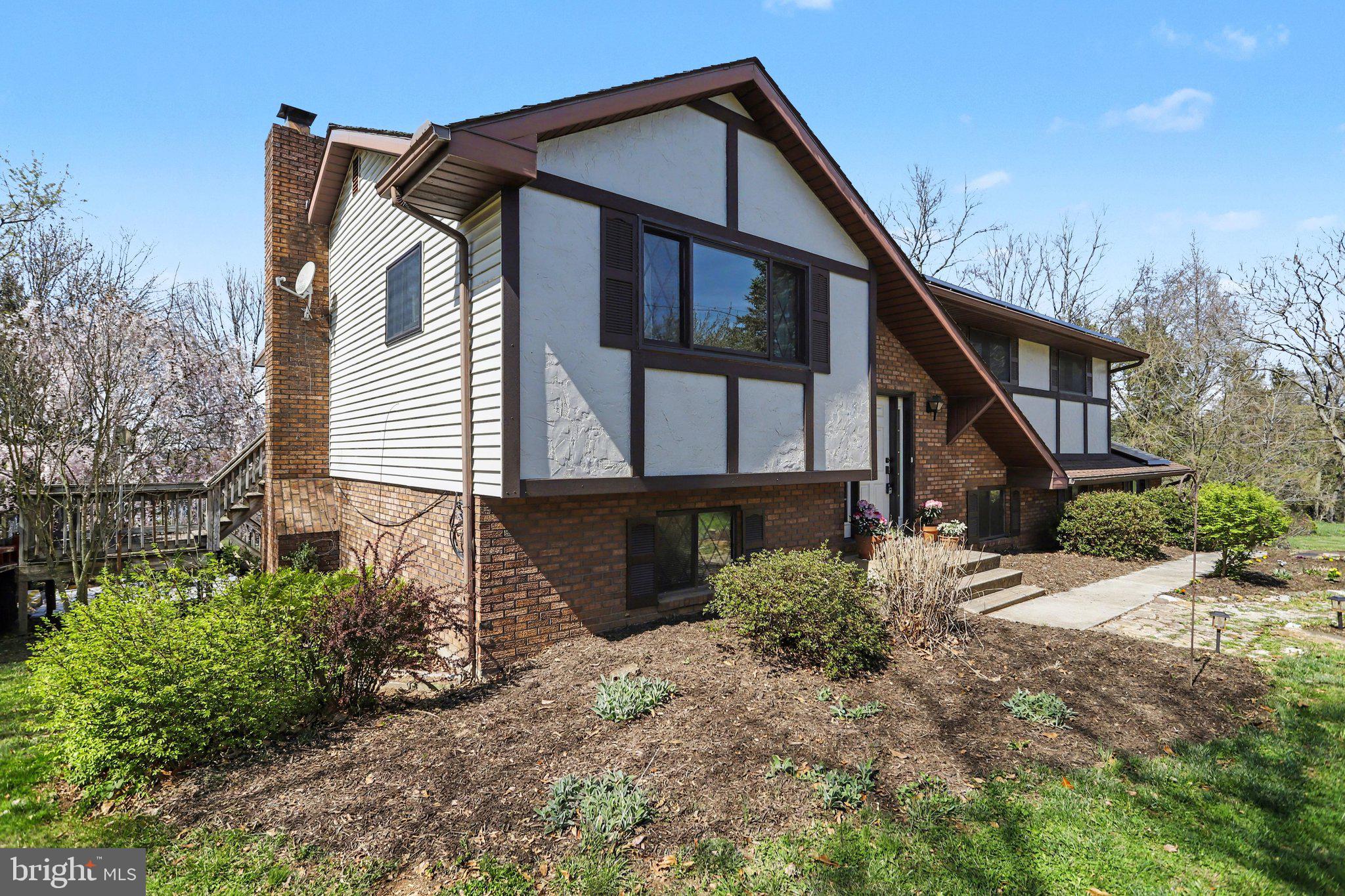 5007 Snyder Mill Road Spring Grove, PA 17362 - Photo 33 of 33 Home Front - Left View