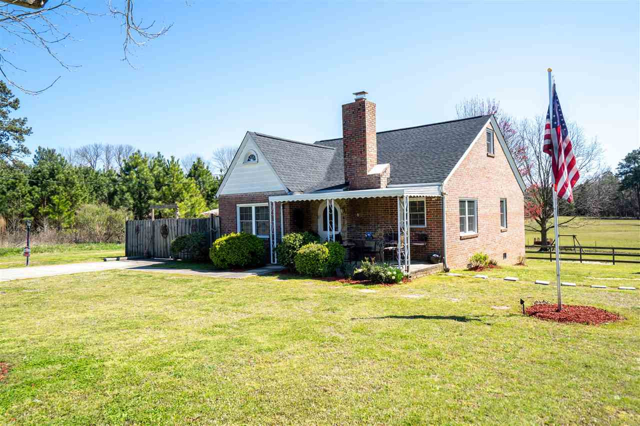 5012 Leesville Road Durham, NC 27703 - Photo 2 of 29 Exterior Front