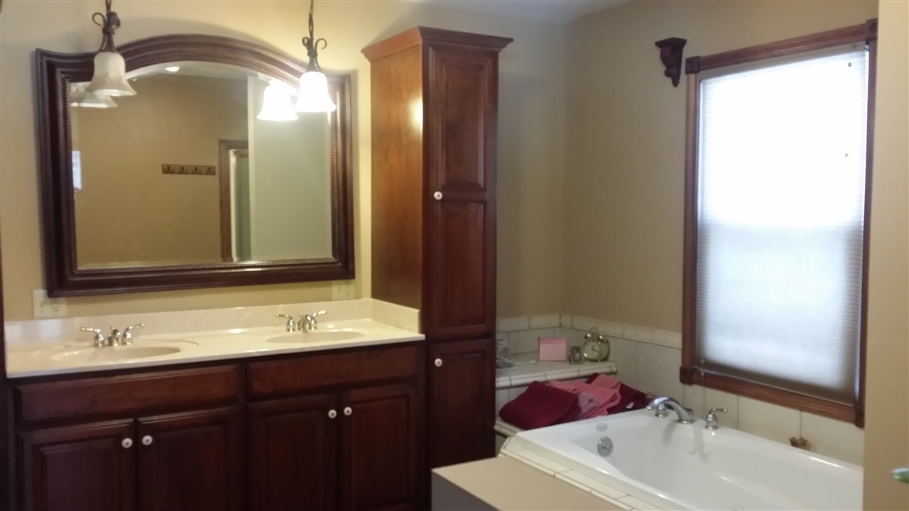 1416 Brett Cabel Road Washington, IN 47501 - Photo 10 of 18 Gallery Image 10