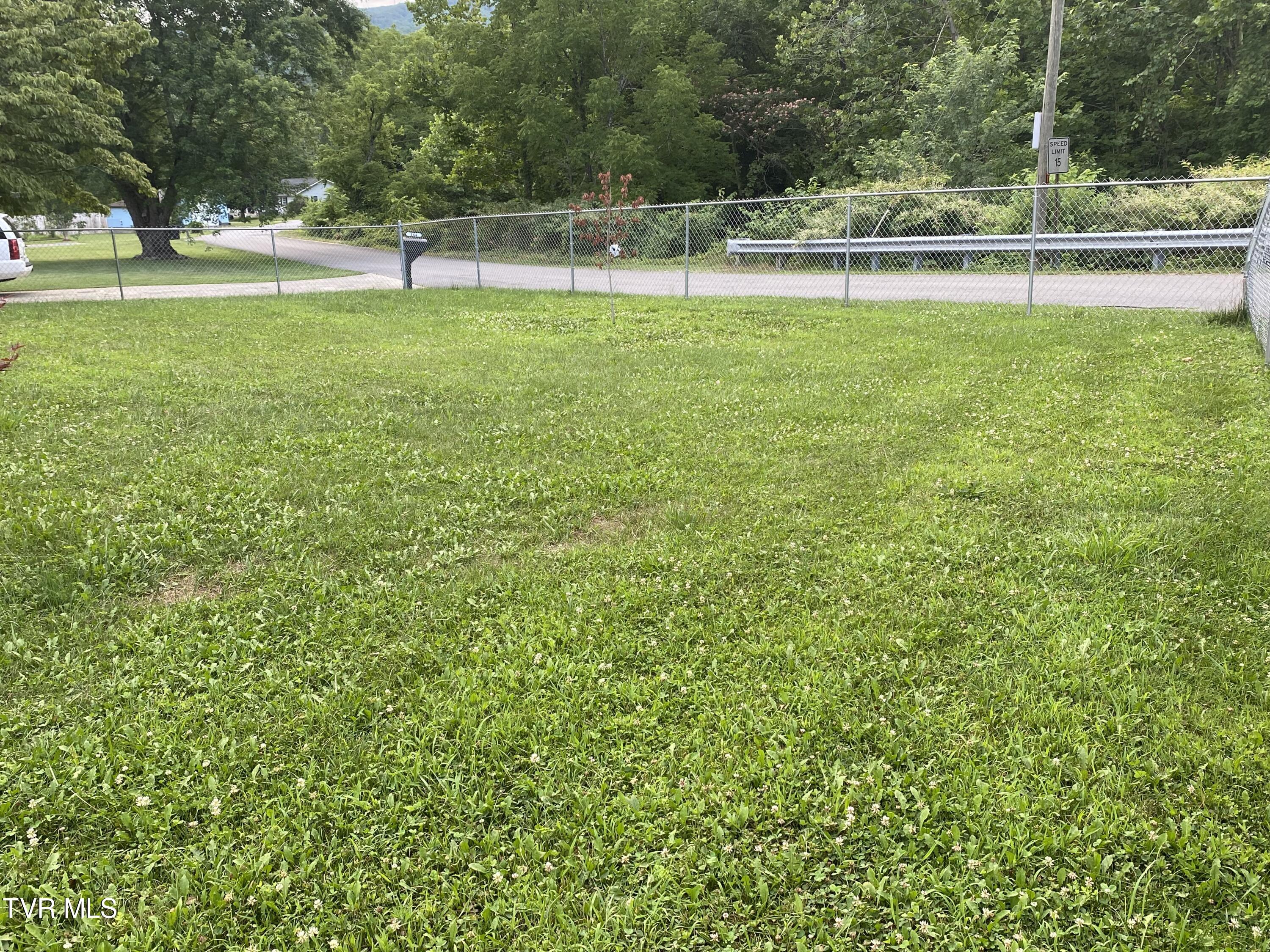 152 Peters Hollow Road Elizabethton, TN 37643 - Photo 39 of 55 IMG_1536
